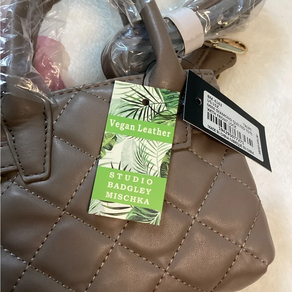 Badgley Mischka Sm Diamond Quilted Taupe Purse Bag Tote - Picture 4 of 6